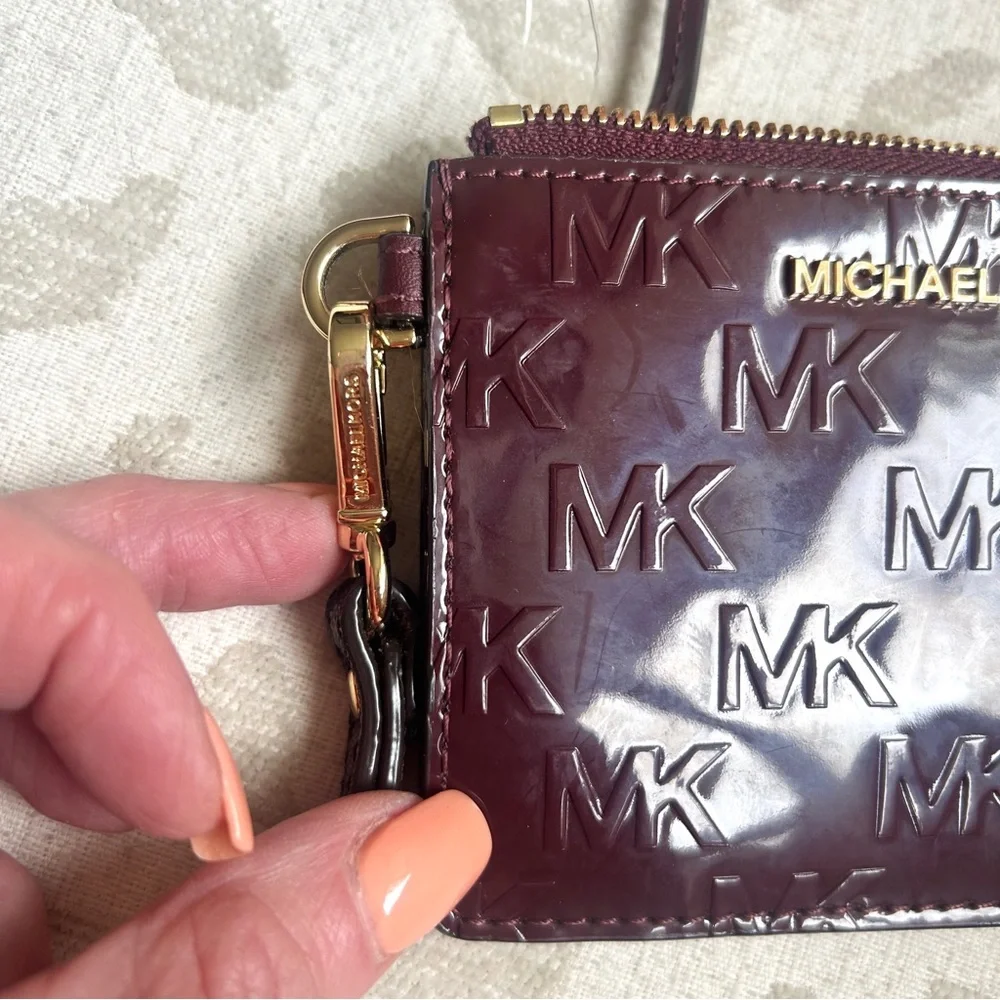 Michael Kors compact patent